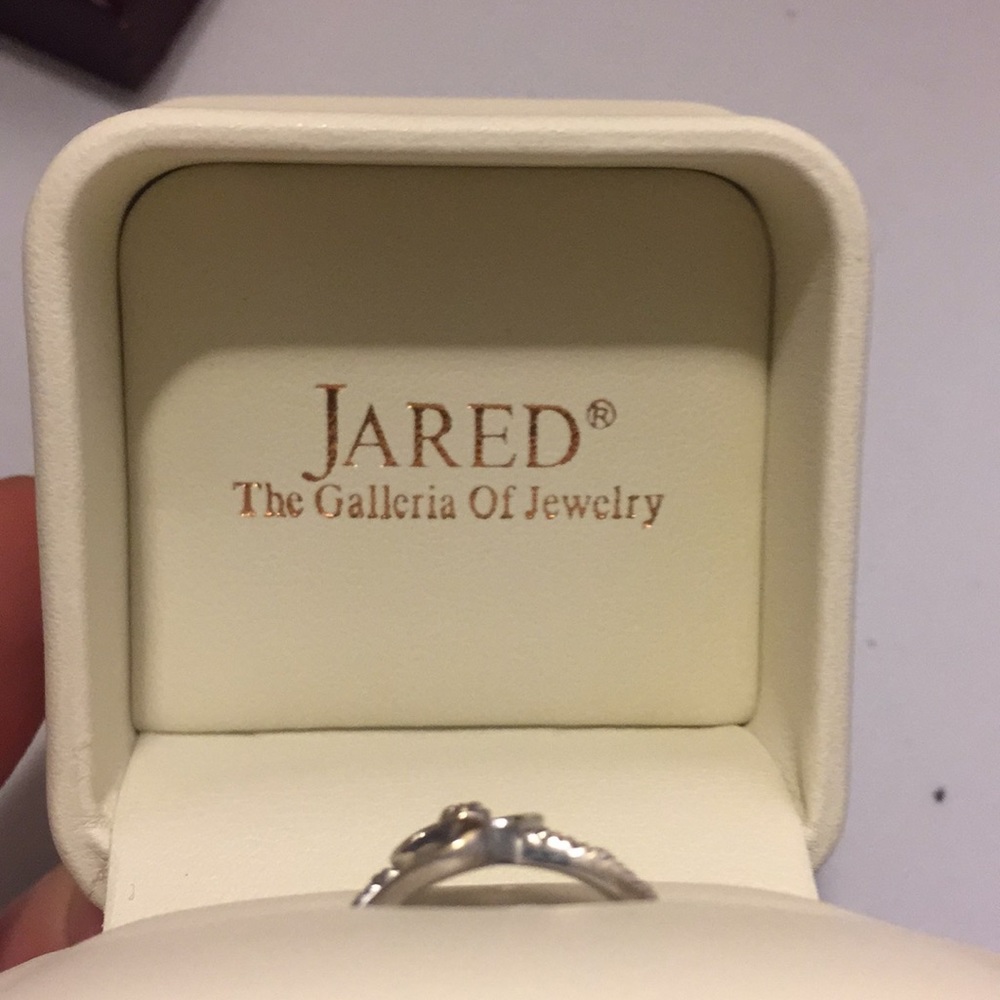 Jared promise ring - Picture 3 of 8